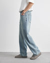 Avslappnad passform tvättade denimjeans